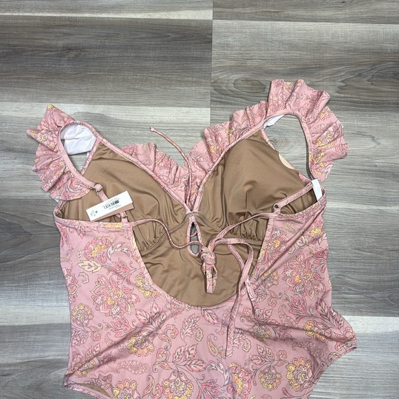 🏁 Joe Fresh & Roxy Earler Pink Floral Ruffle Swimsuit size 1X - Picture 9 of 9